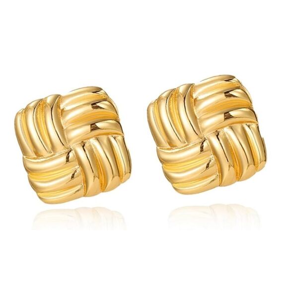 18k Gold Plated Chunky Geo Square Stud Earrings - Picture 2 of 5